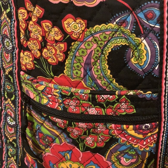 Vera Bradley Bag. - Picture 4 of 7